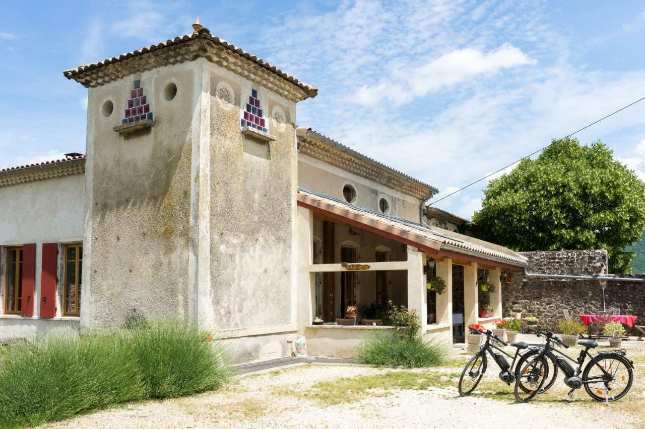Il était une Soie... Hotel Saint-Vincent-de-Barres Exterior foto